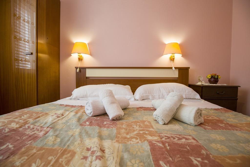 Apartments & Rooms Ribaric Ловран Екстериор снимка